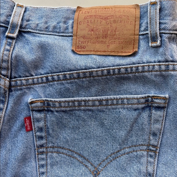 VINTAGE Levi's 550 Light Blue Denim Shorts size 12 32 waist - Picture 3 of 5